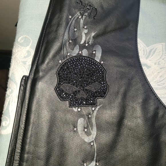 Harley-Davidson Pants - 🔥NWT RARE "WICKED" Harley-Davidson Black Leather Flare Chaps with Skull Bling